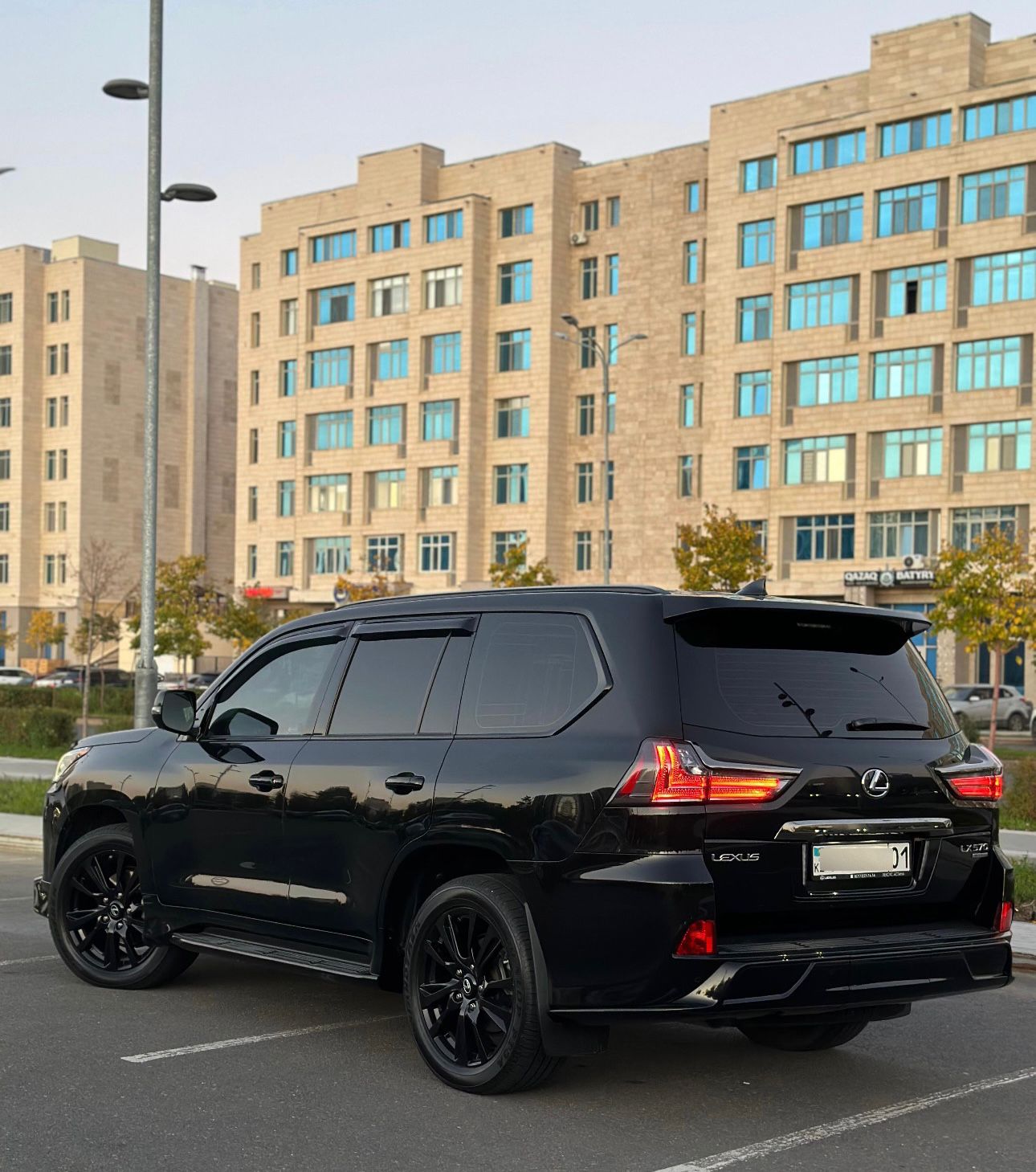Lexus LX570